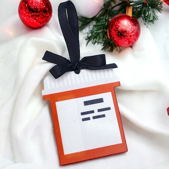 Handmade 2024 Prescription Bottle Ornament - Personalized Pharmacist Fun Gift! - Picture 7 of 9